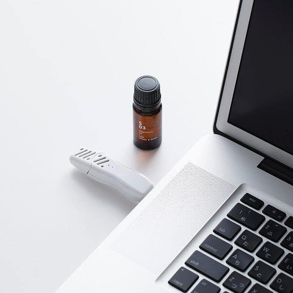 USB aroma time with essential oil